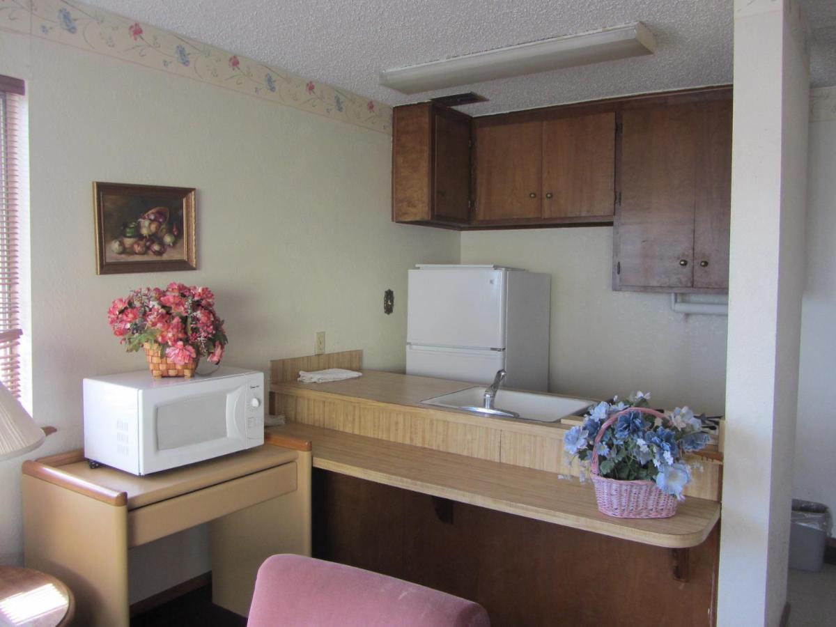Warrick Plaza Inn Plainview Zewnętrze zdjęcie